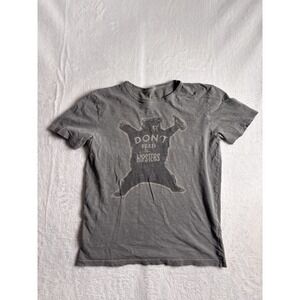 Lucky Brand Don't Feed The Hipsters Grey Short Sleeve Shirt Men's‎ Small *